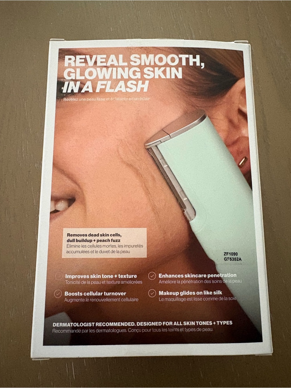 Glow Facial Exfoliating Tool - Mint
